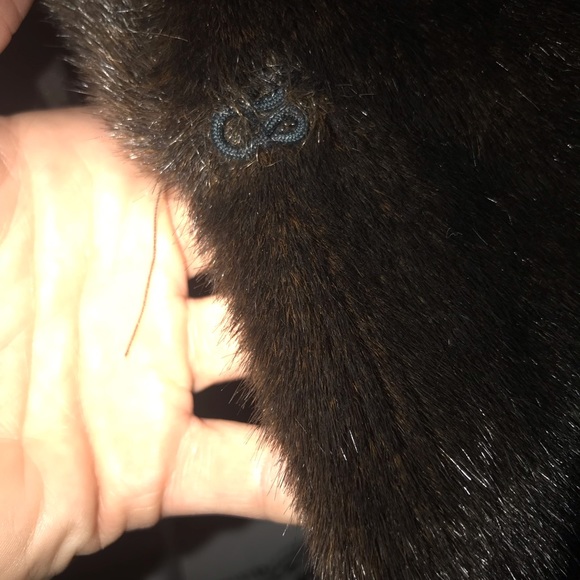 🔥BOGO under $20🔥 Wrap style faux fur jacket - Picture 3 of 7